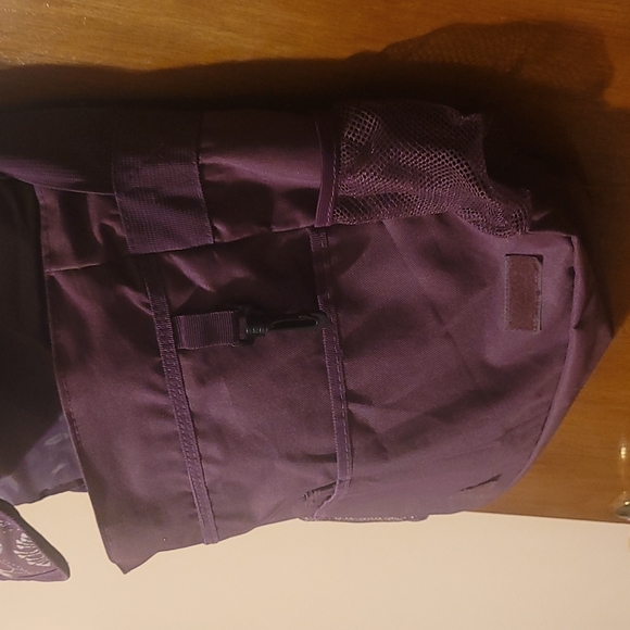 Adventure Ridge Essentials Messener Laptop Bag - Picture 4 of 5